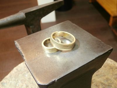 鍛造の結婚指輪